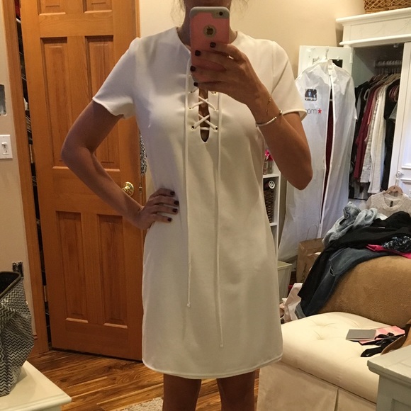 White tie down dress - Picture 4 of 4