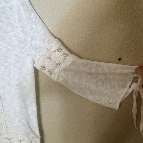 White lace sweater top - Picture 3 of 4