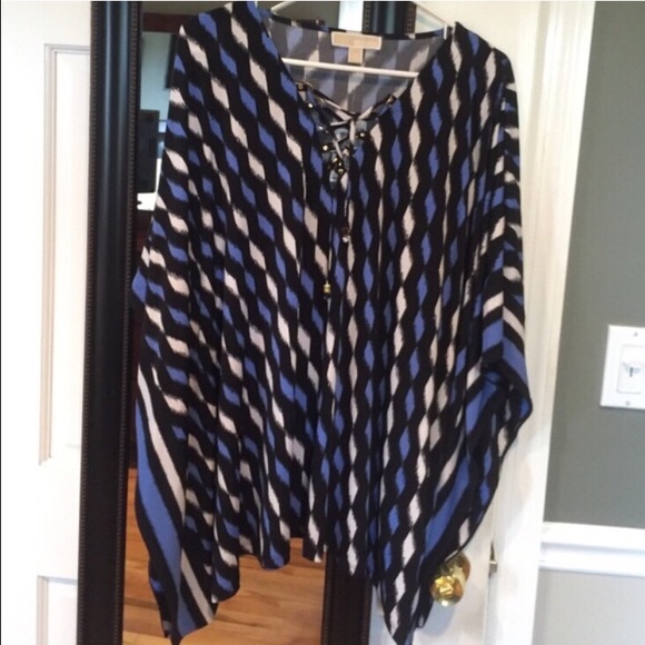 Michael Kors XL brand new printed shirt w/o tag.