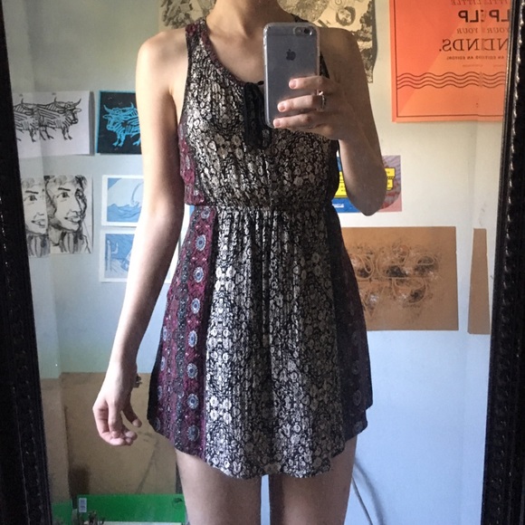 *SOLD* Floral sun dress - Picture 4 of 4