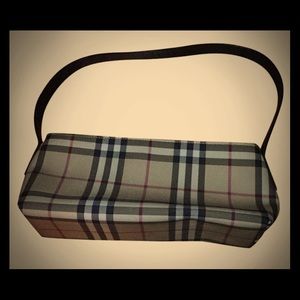 FINAL SALE-Authentic Burberry shoulder bag