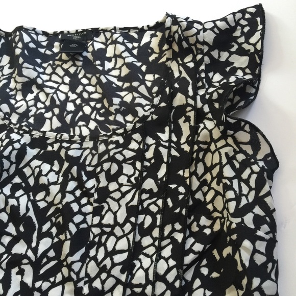 Ann Taylor black & white blouse
