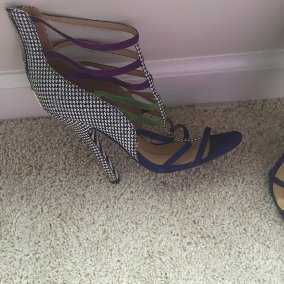 Authentic, Alexandra G. Sandals!! - Picture 3 of 3