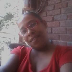 Meet your Posher, Evette