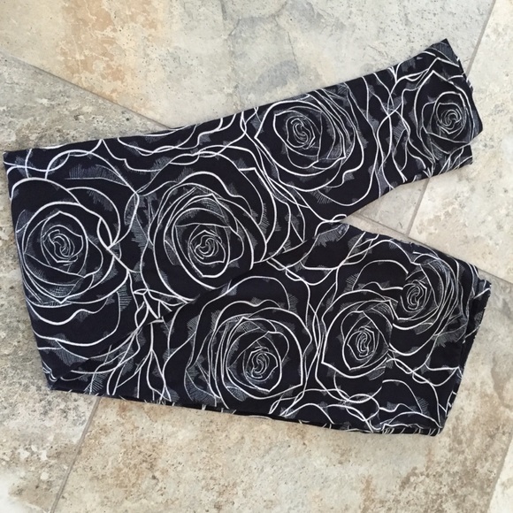 LulaRoe TC leggings