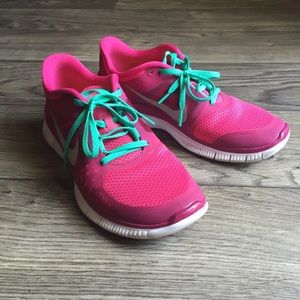 Nike Free Run 3 Sneakers