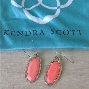 Kendra Scott Dani earrings