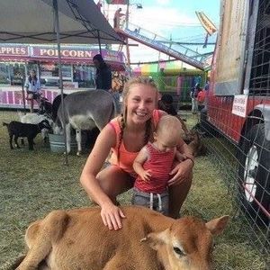 Meet your Posher, Madelynn