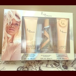 Nude by Rihanna Perfume Set