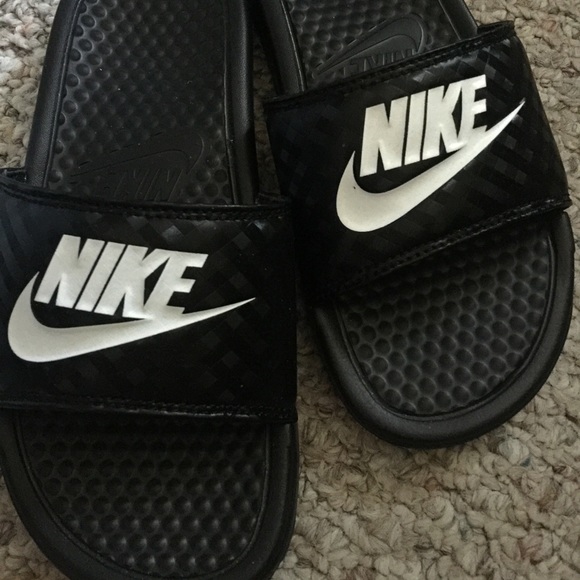 Nike slides