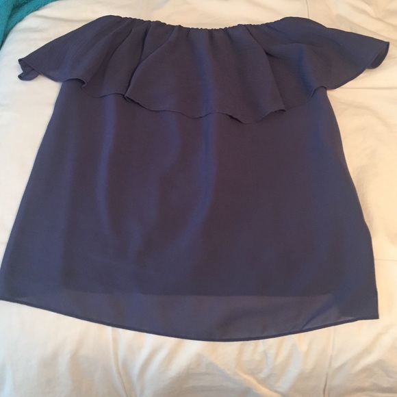 Blue strapless ruffled top