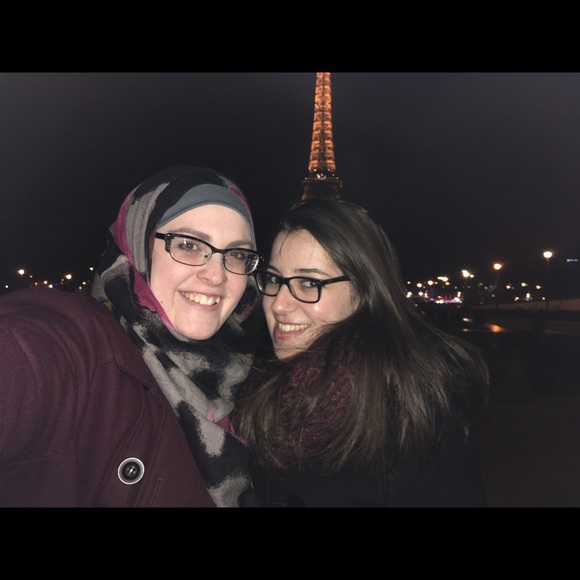 Meet your Posher, Holly - Picture 3 of 5