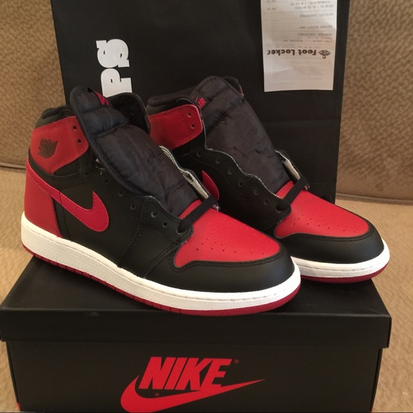 Jordan 1 banned NWT
