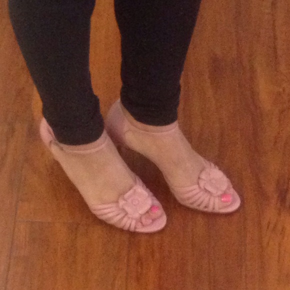 Naturalizer shoe