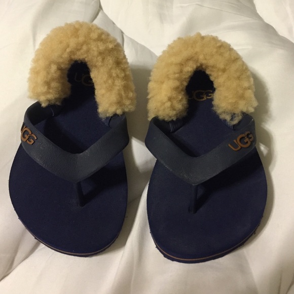 Ugg. Toddler size 4