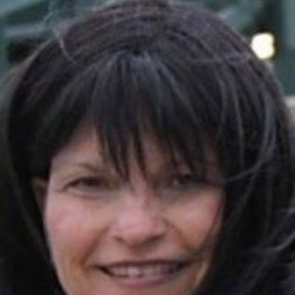 Meet your Posher, Debbie - Picture 1 of 1