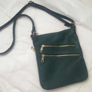 Zipper Crossbody bag! Zipper Crossbody bag!