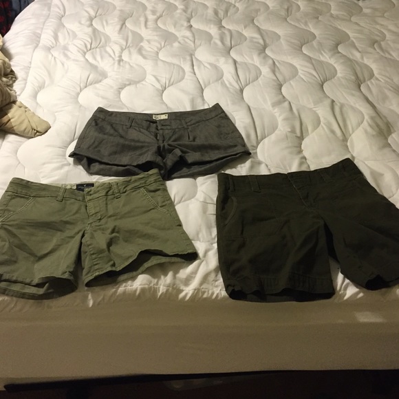 American eagle shorts size 8!