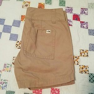 NWOT size 4 North Face Hiking Shorts