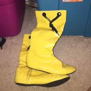 Sleek and stylish classic yellow rainboots