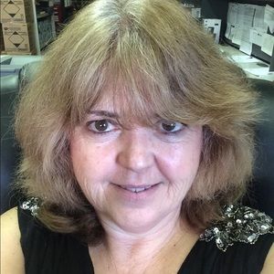 Meet your Posher, Tina