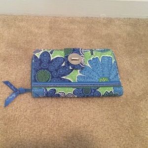 Vera Bradley Turnlock Wallet