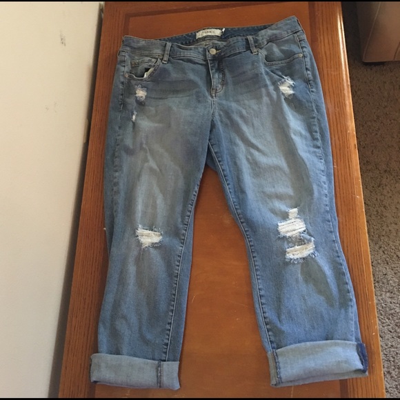 Torrid Cropped Boyfriend jeans size 18