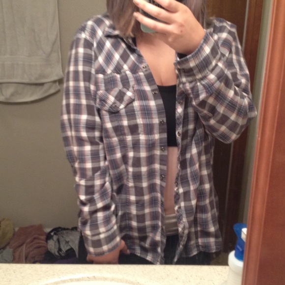 Modeling flannel - Picture 2 of 2