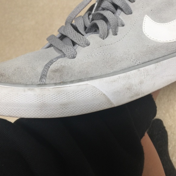 Nike high tops, great condition ! - Picture 2 of 3