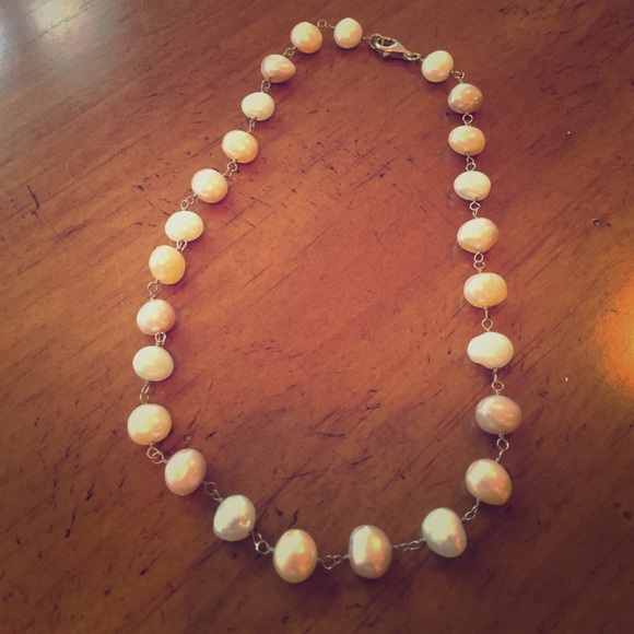 FRESHWATER PEARL NECKLACE