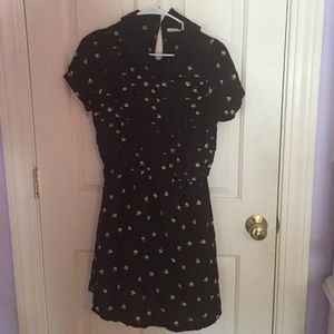 Collared black dress with flowers