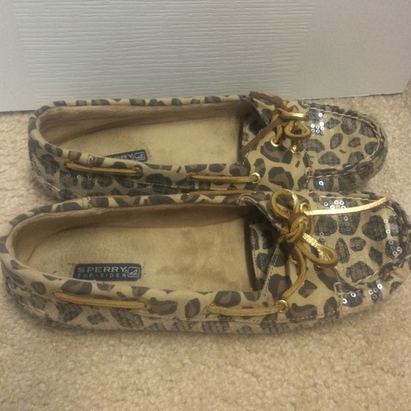 Leopard print sperrys