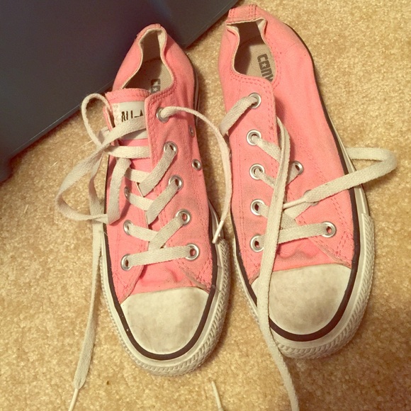 Pink converse all star chucks