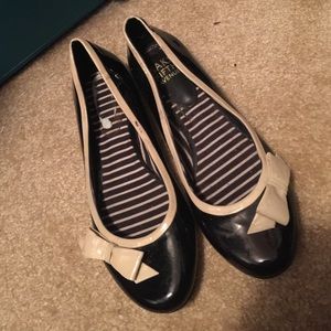 Black patent professional flats!
