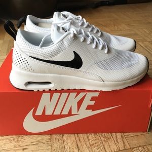 BRAND NEW Nike Air Max Thea