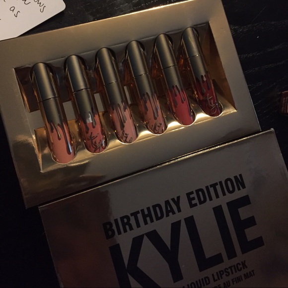 6 pieces Kylie Birthday Edition liquid lipstick - Picture 2 of 4