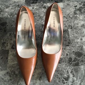 Spicy Chinese Laundry pumps. New, without box