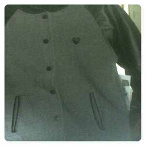 A rair let her sweater