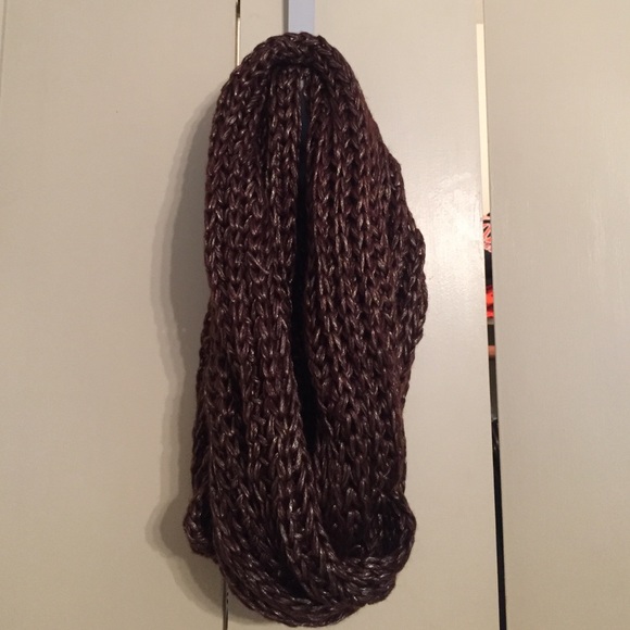 Infinity scarf