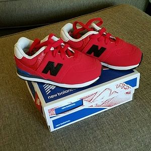 Red new balance sneakers gymshoes