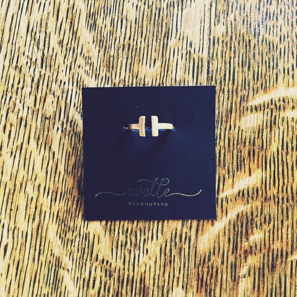 | BRASS T-BAR RING | - Picture 2 of 6