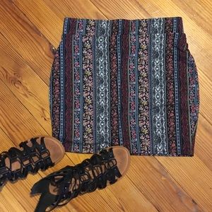 La hearts tribal mini skirt
