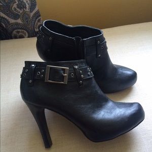 Black high heel bootie
