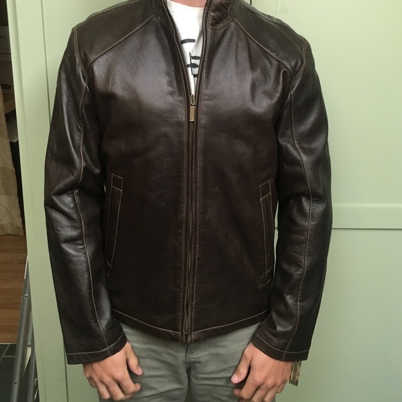 Weatherproof leather jacket - Picture 2 of 4
