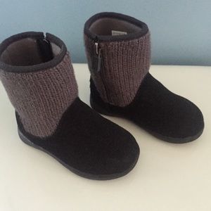 Ugg toddler boots
