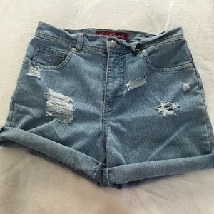 HIGH WAISTED SHORTS