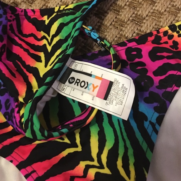 Bathing suit - Picture 2 of 3