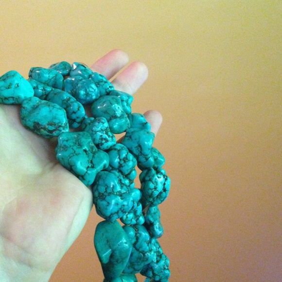 Green turquoise strands - Picture 3 of 3