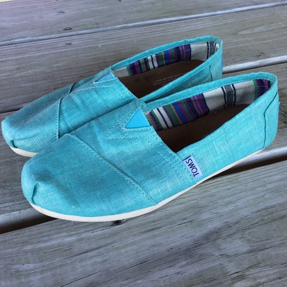 Toms.