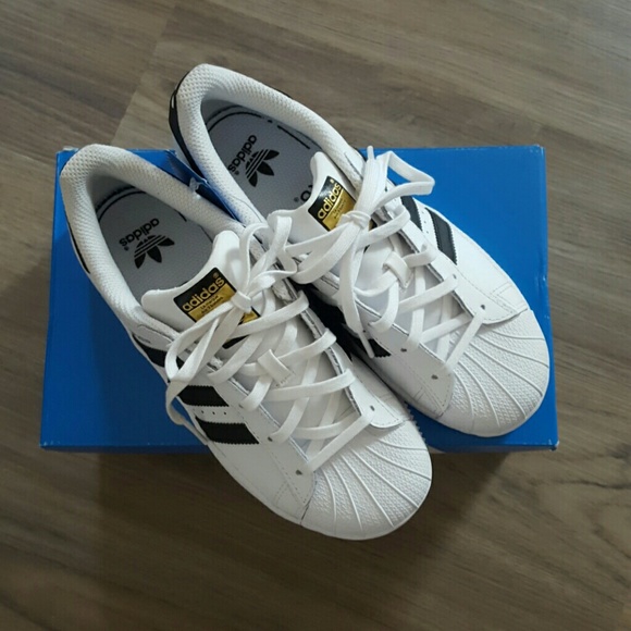 Adidas sneaker